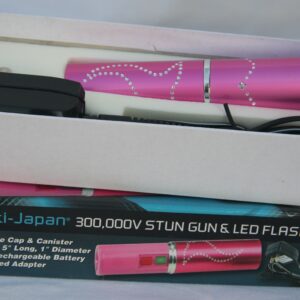 stun-gun-and-led-flashlight-001